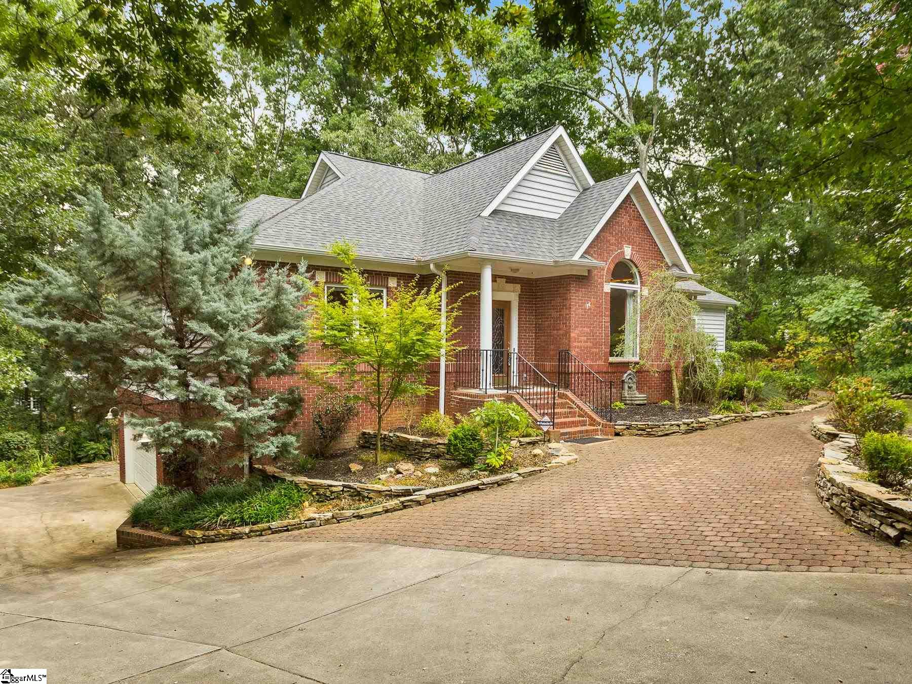 10 Compton Drive Greenville, SC 29615 - Photo 3 of 33