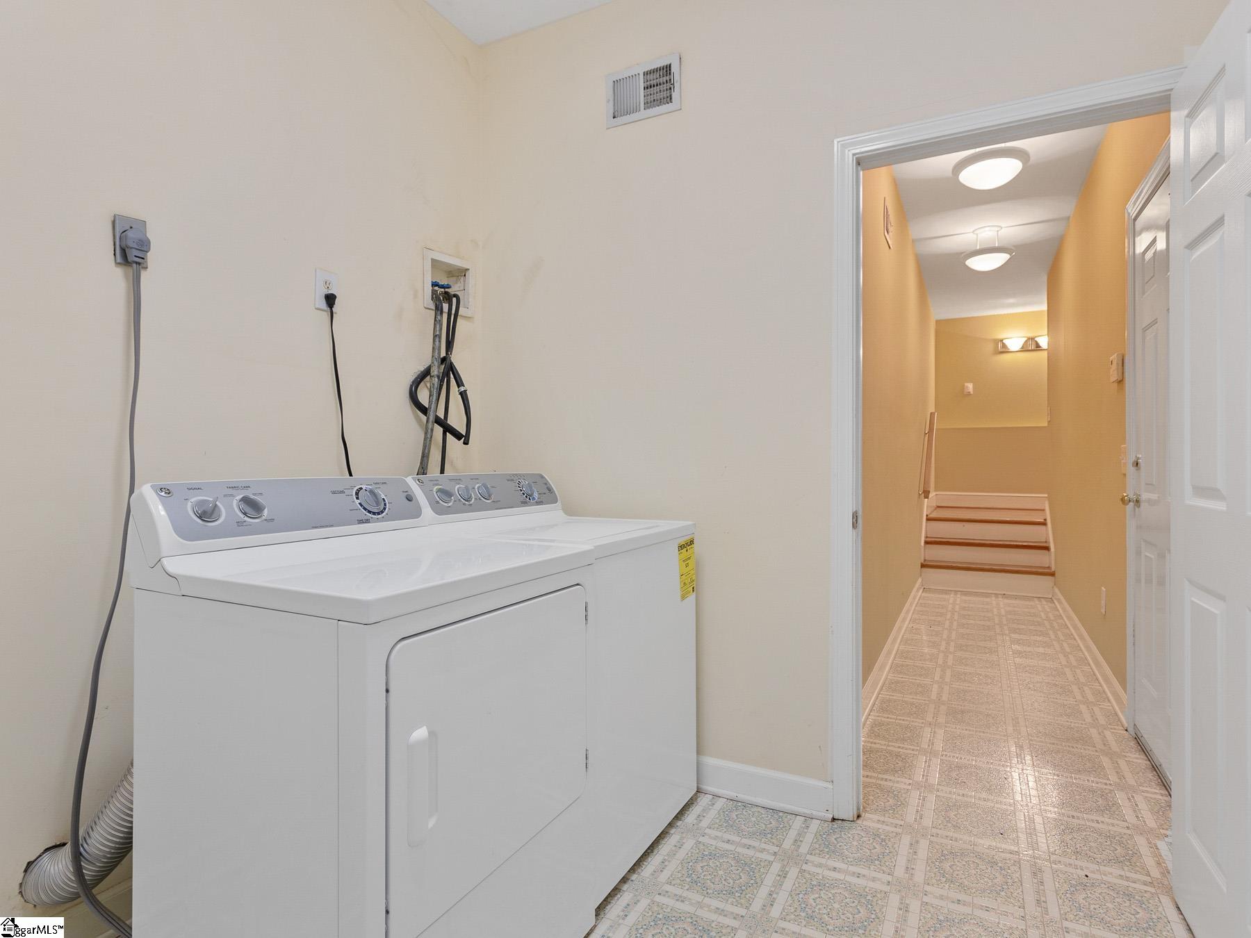 10 Compton Drive Greenville, SC 29615 - Photo 23 of 33