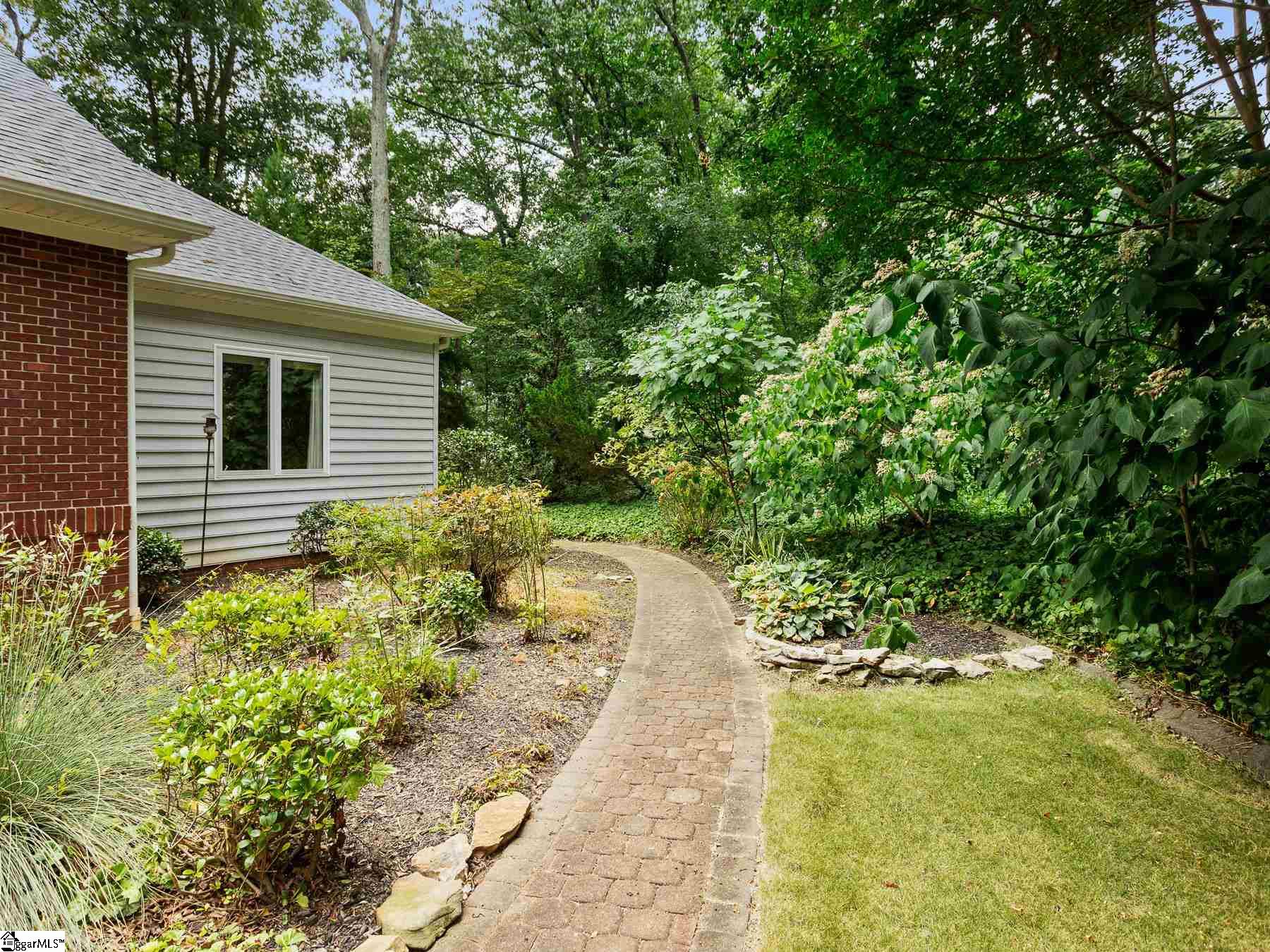 10 Compton Drive Greenville, SC 29615 - Photo 25 of 33