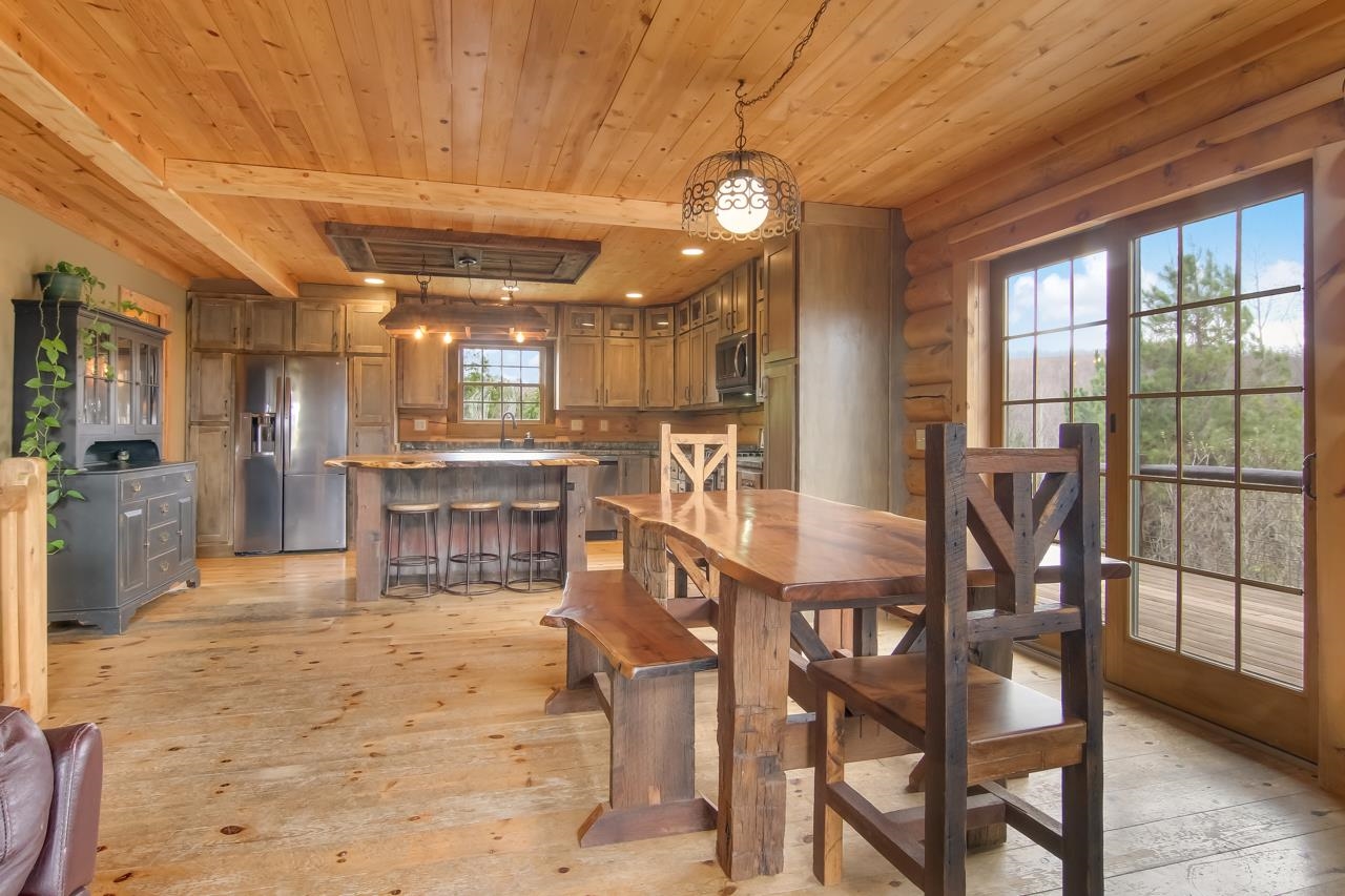 7828 Bennett Road Williamsburg, MI 49690 - Photo 11 of 36 1898950-10.JPG
