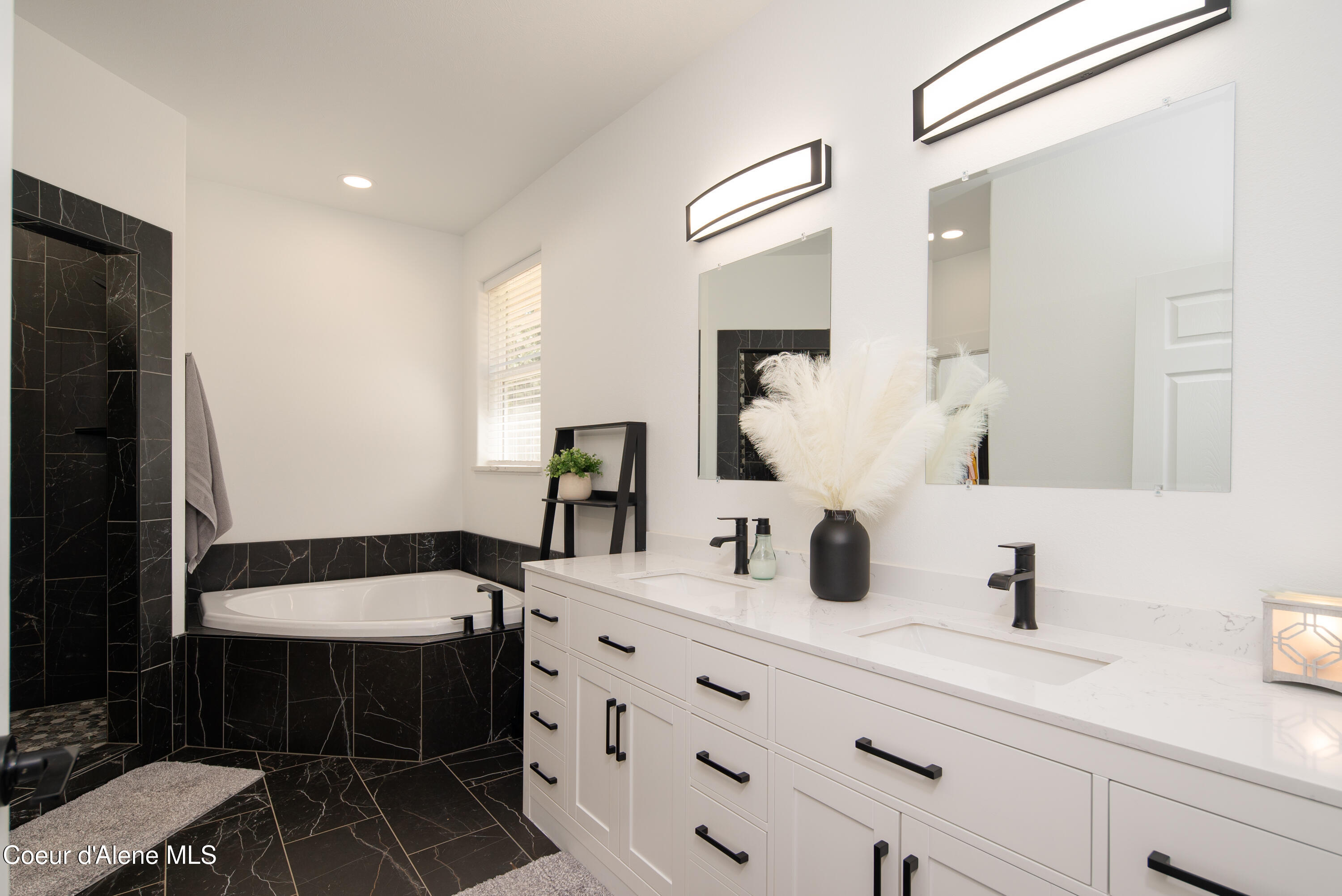 45277 Highway 95 Worley, ID 83876 - Photo 11 of 33 Inviting