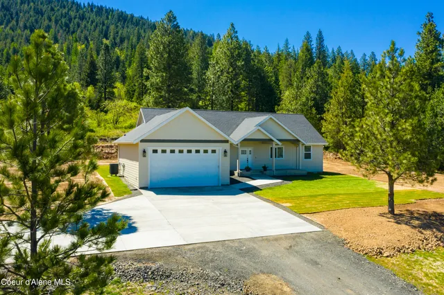 $649,999 | 45277 Highway 95, Worley, ID 83876
