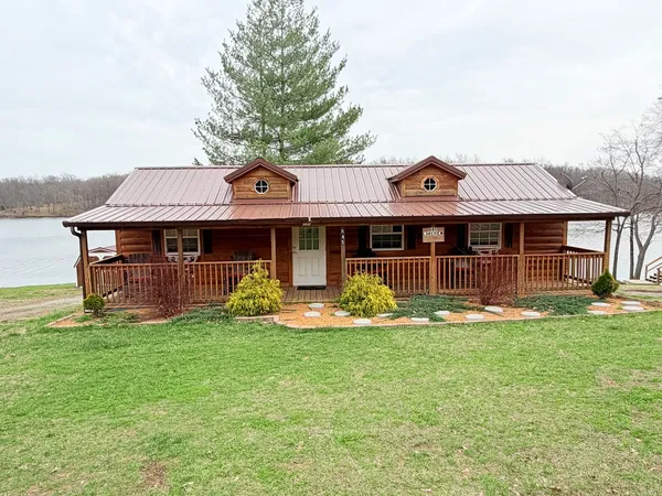$105,000 | 845 Lakeview Road, Galatia, IL 62935