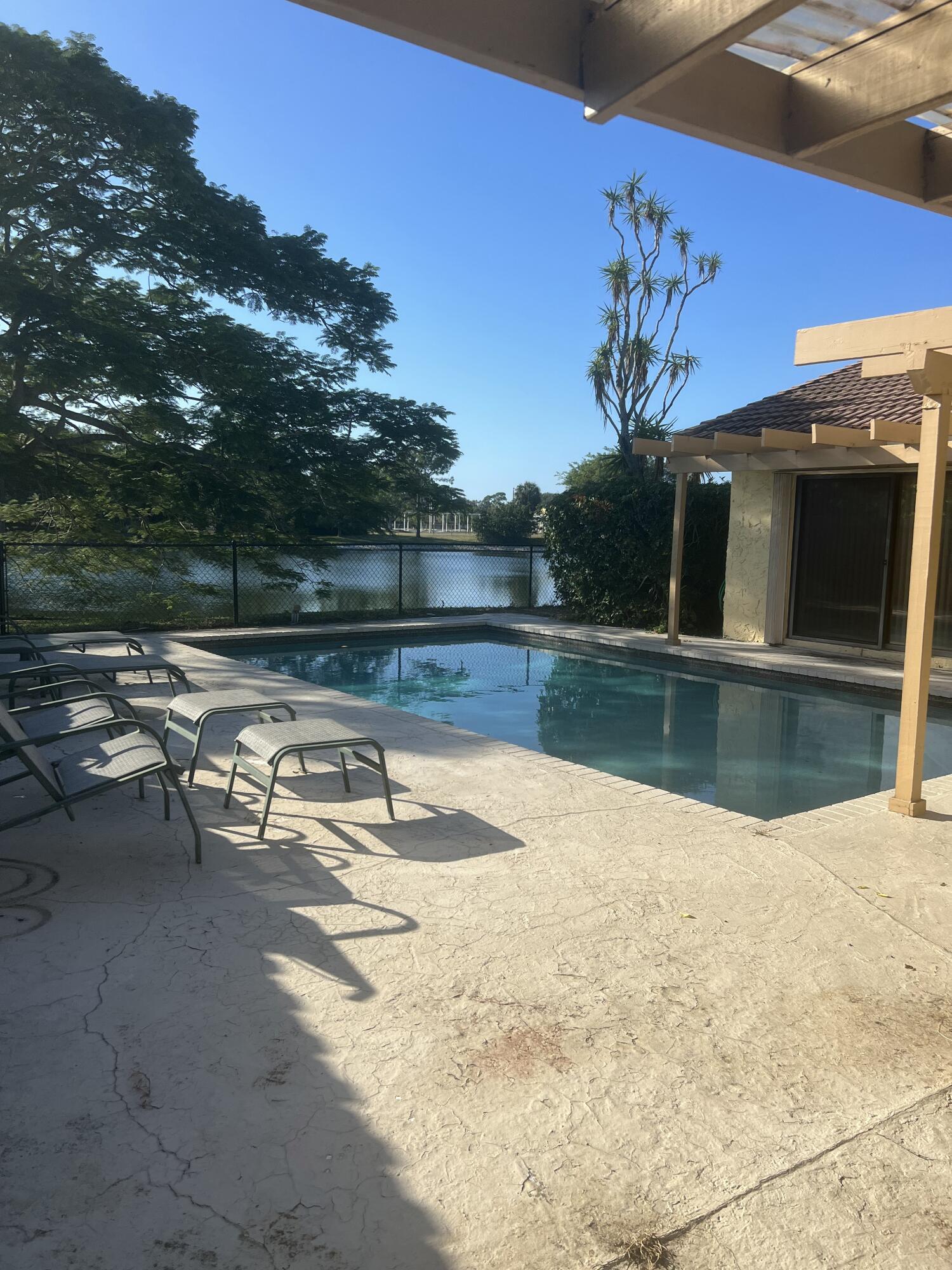 6498 Sweet Maple Lane Boca Raton, FL 33433 - Photo 16 of 19 05EAB7D6-F002-4922-9548-B76DD7413964