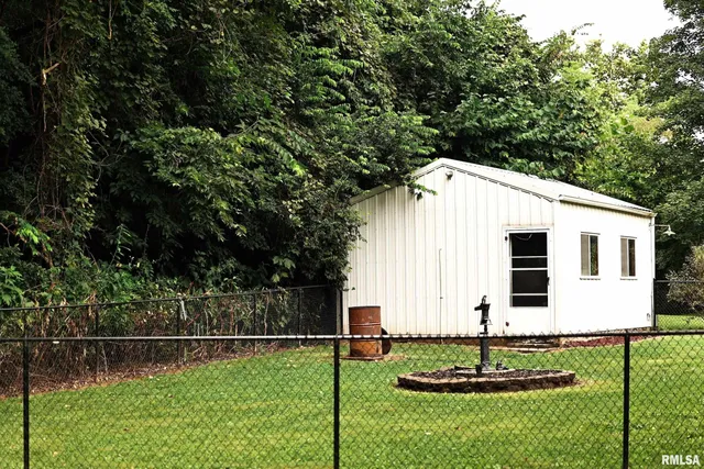 $182,000 | 1722 Mozier Hollow Road, Kampsville, IL 62053