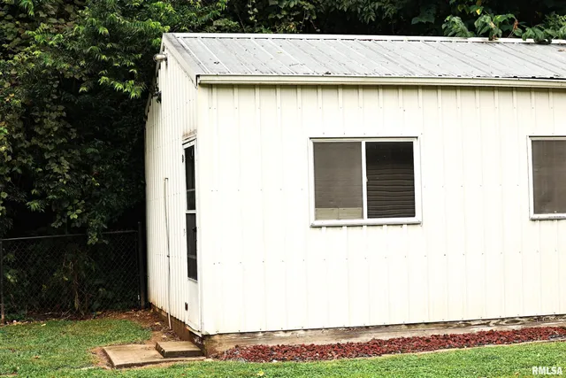 $182,000 | 1722 Mozier Hollow Road, Kampsville, IL 62053