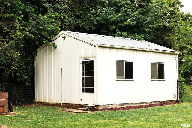 $182,000 | 1722 Mozier Hollow Road, Kampsville, IL 62053