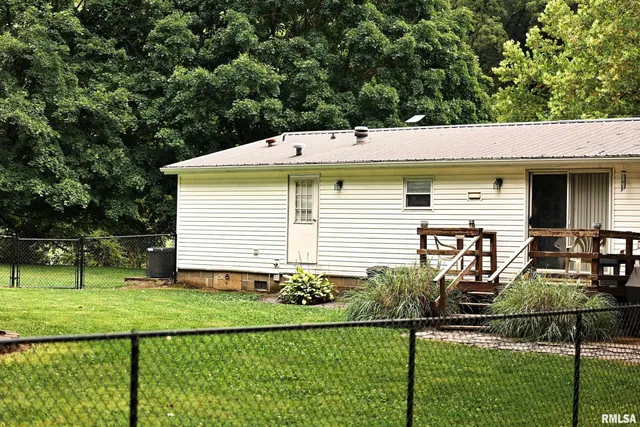 $182,000 | 1722 Mozier Hollow Road, Kampsville, IL 62053