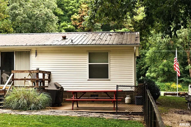 $182,000 | 1722 Mozier Hollow Road, Kampsville, IL 62053