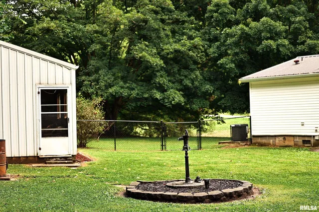 $182,000 | 1722 Mozier Hollow Road, Kampsville, IL 62053