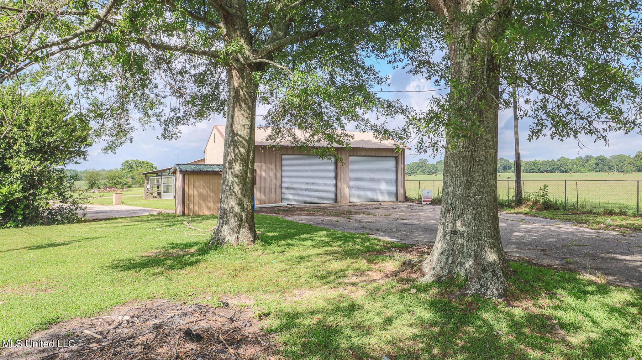 332 10 Mile Church Road Perkinston, MS 39573 - Photo 36 of 37 Outbuildings