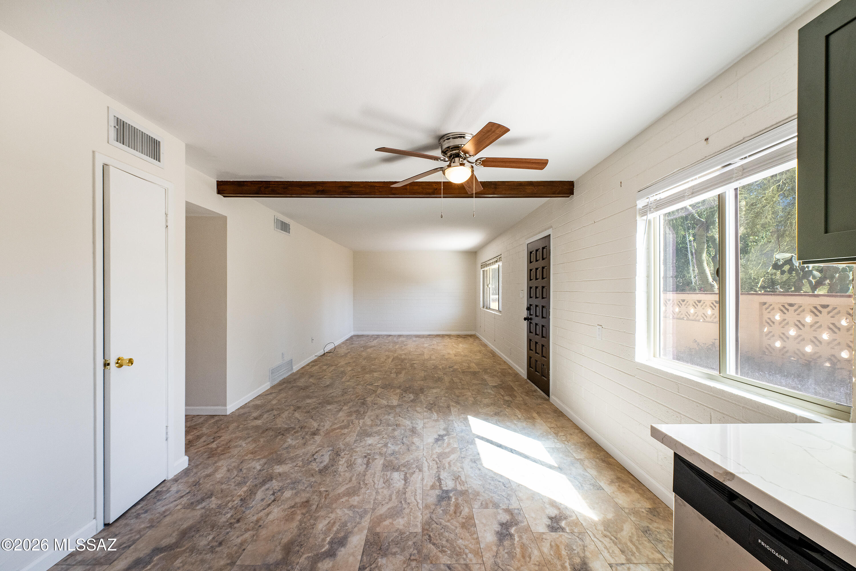 5901 North Oracle Road, Unit 28 Tucson, AZ 85704 - Photo 19 of 30 5901 Oracle 28 (18)