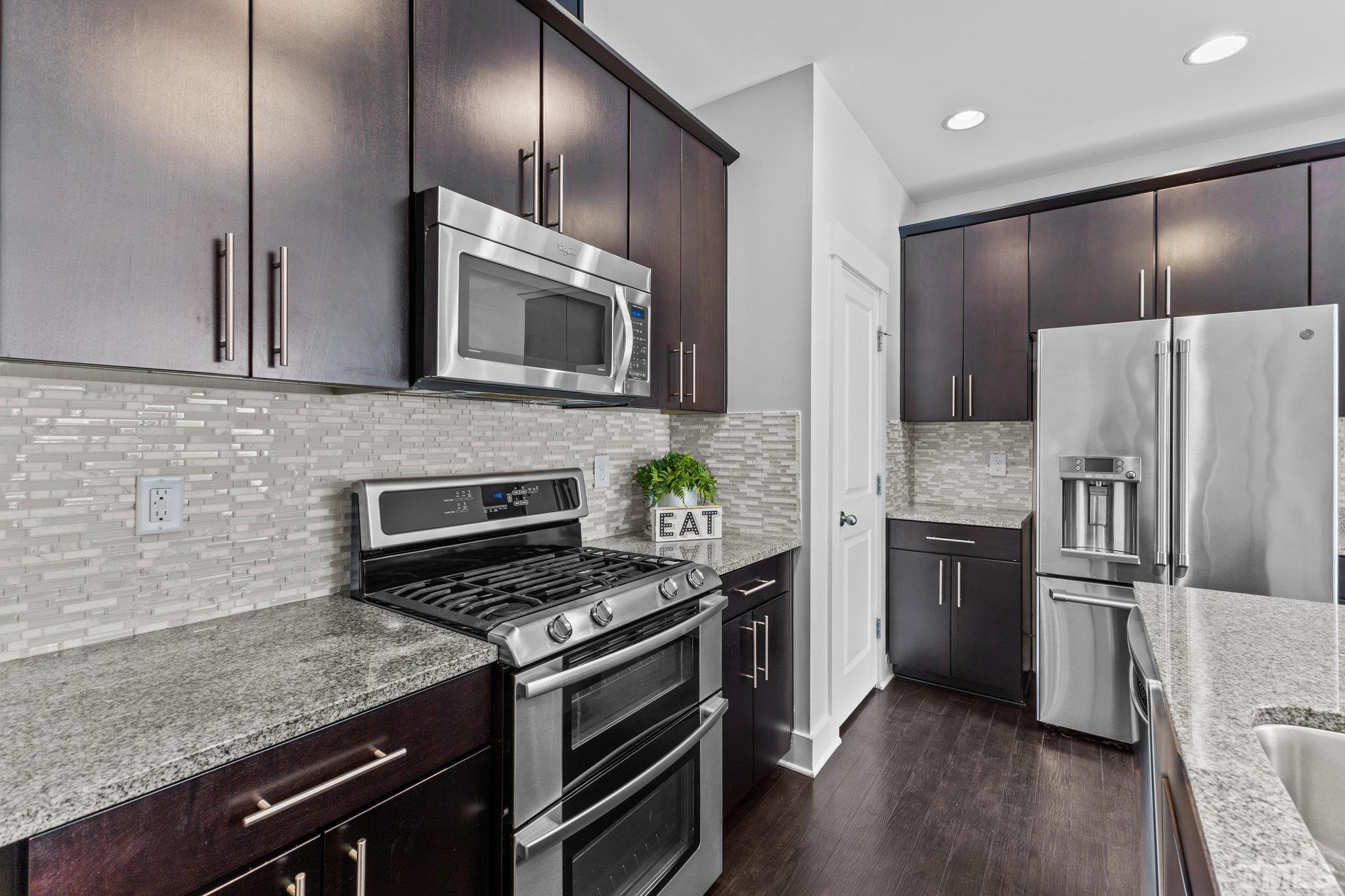 9206 Giralda Walk Raleigh, NC 27617 - Photo 16 of 43 Gallery Image 16