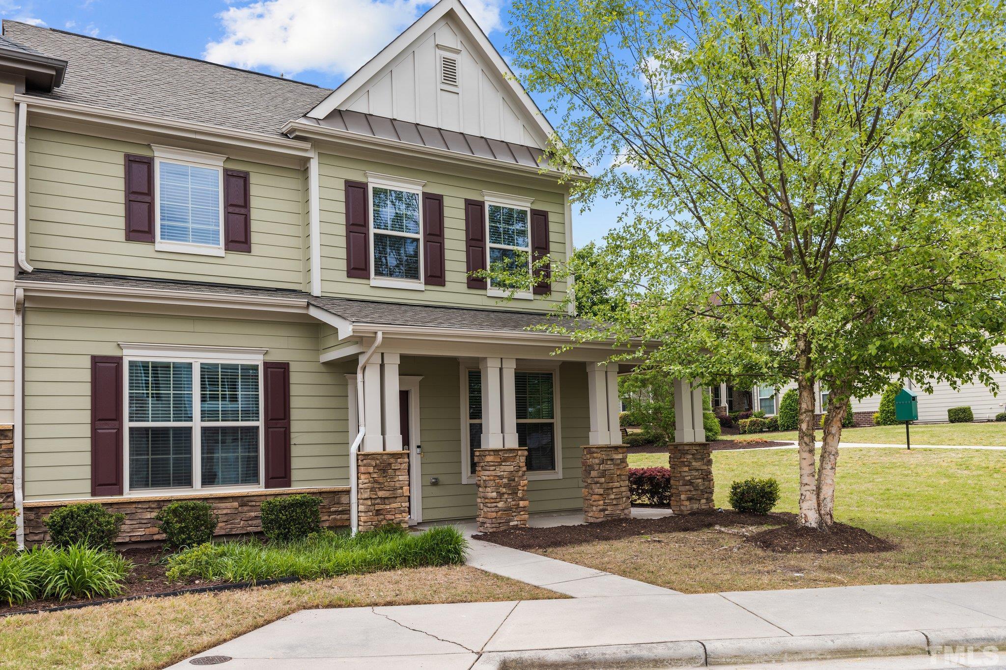 9206 Giralda Walk Raleigh, NC 27617 - Photo 2 of 43 Gallery Image 2