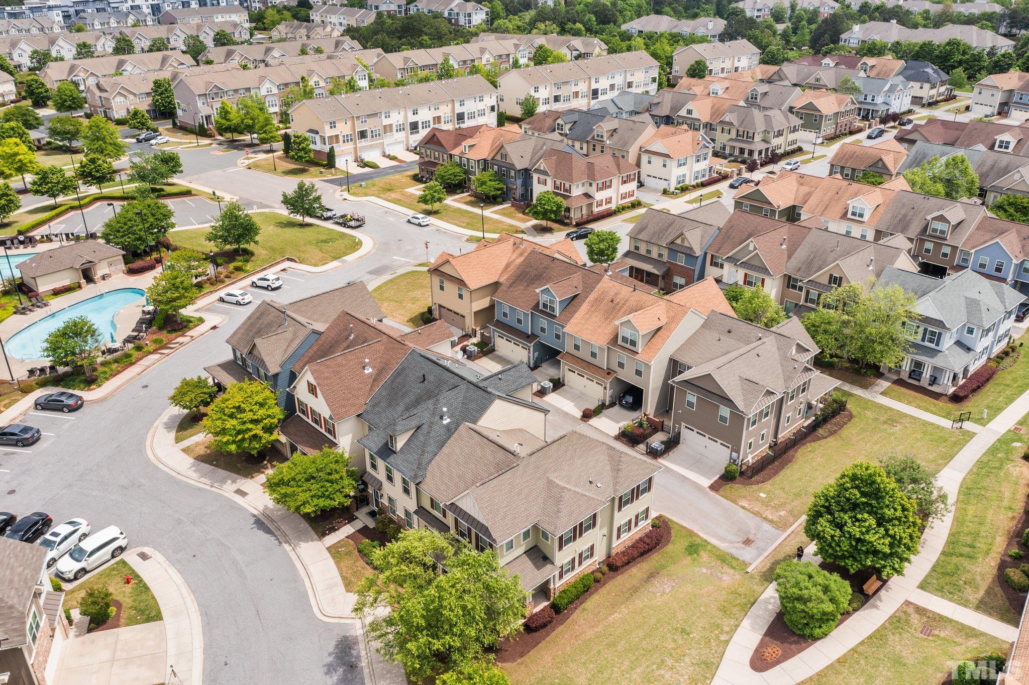 9206 Giralda Walk Raleigh, NC 27617 - Photo 41 of 43 Gallery Image 41