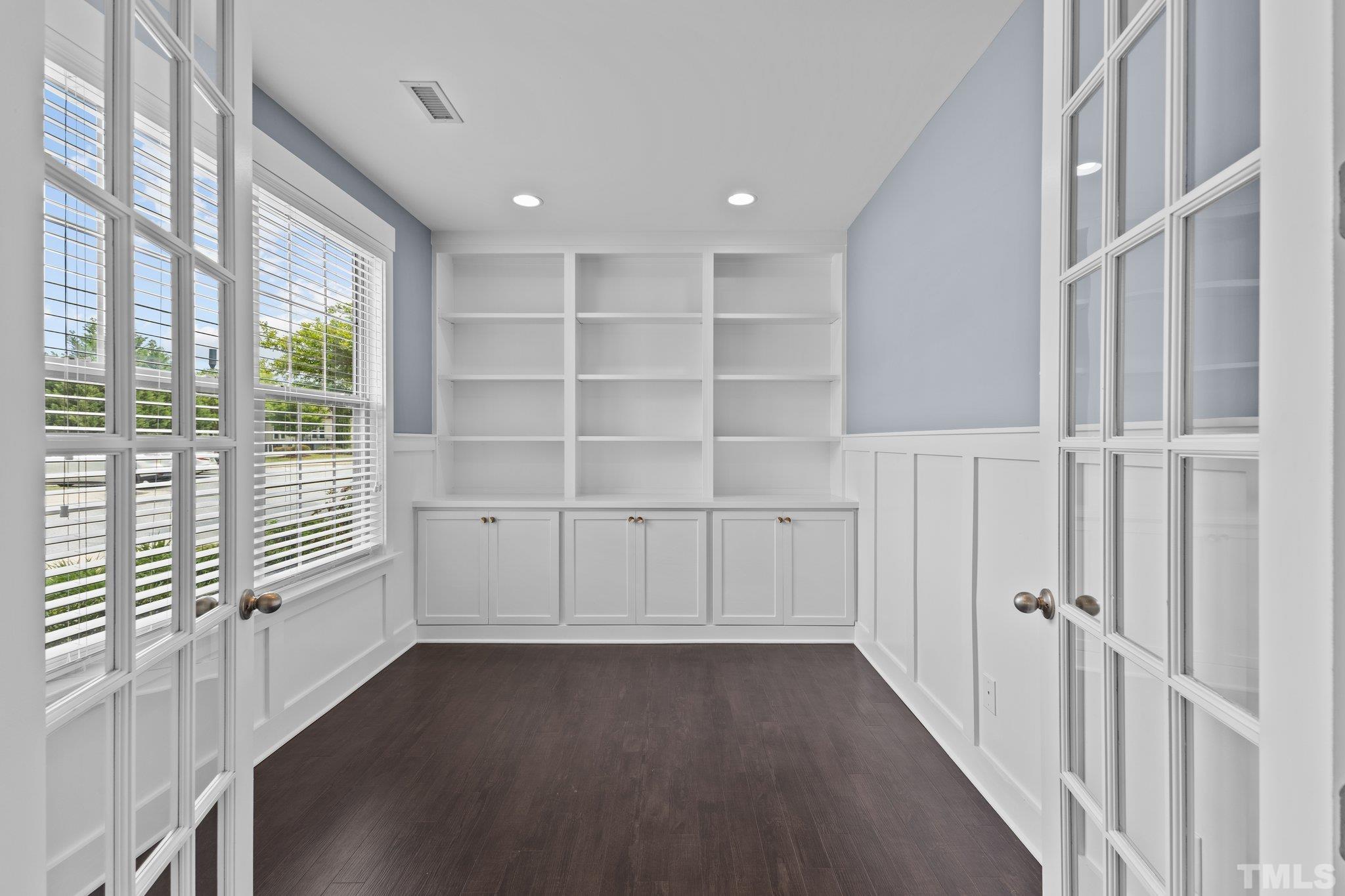9206 Giralda Walk Raleigh, NC 27617 - Photo 9 of 43 Gallery Image 9