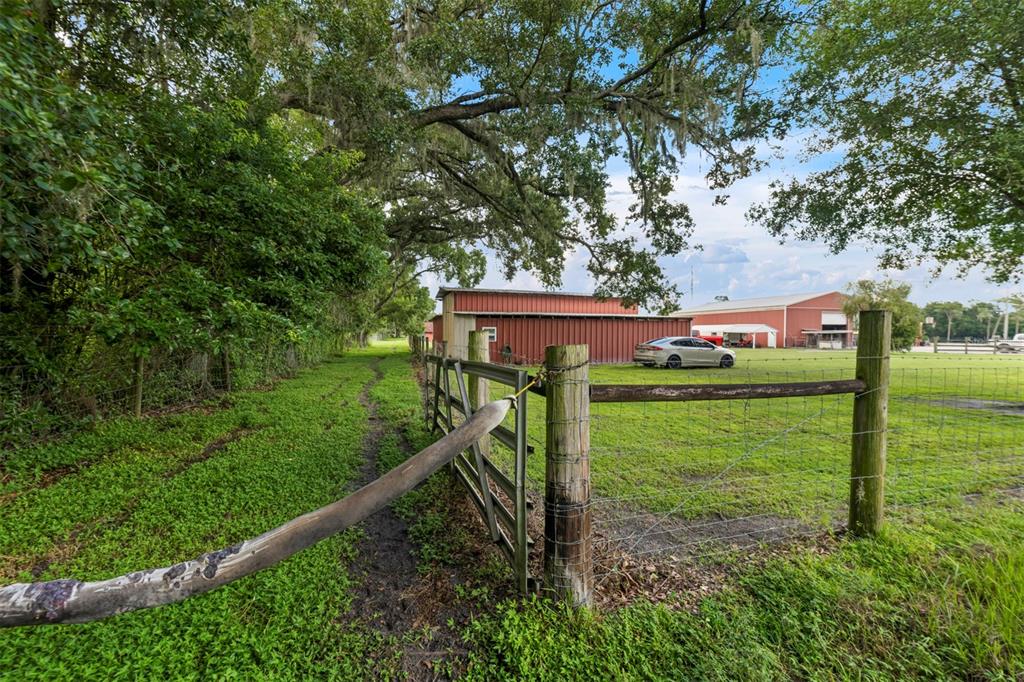 1450 Duff Road Lakeland, FL 33810 - Photo 28 of 31