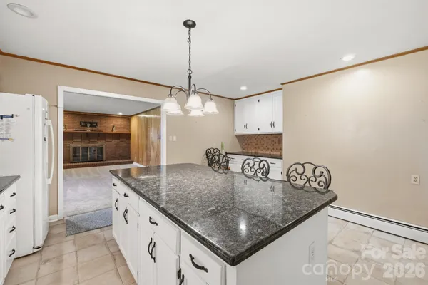 $385,000 | 513 2nd Ave Place Northeast, Conover, NC 28613