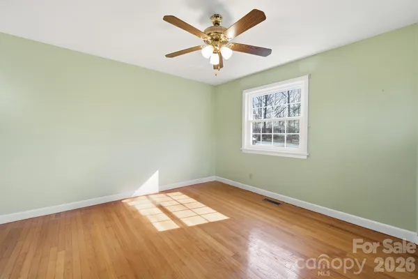 $385,000 | 513 2nd Ave Place Northeast, Conover, NC 28613