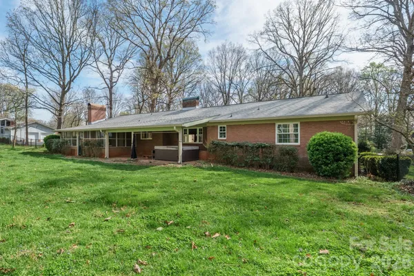 $385,000 | 513 2nd Ave Place Northeast, Conover, NC 28613