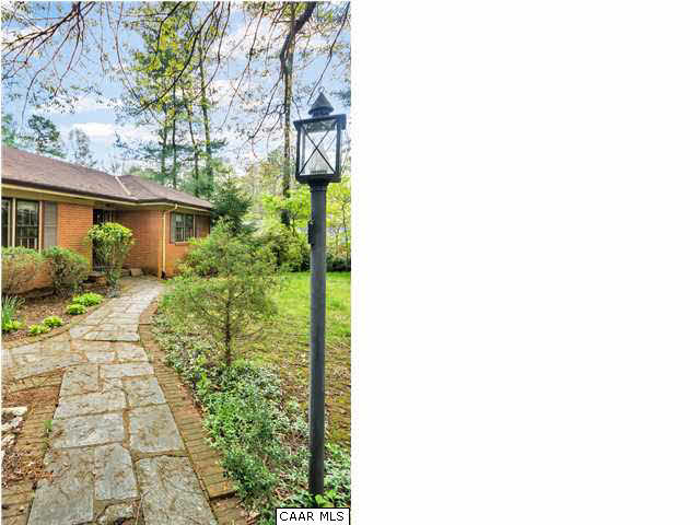 3400 North Indian Spring Road Charlottesville, VA 22901 - Photo 4 of 29 Gallery Image 4