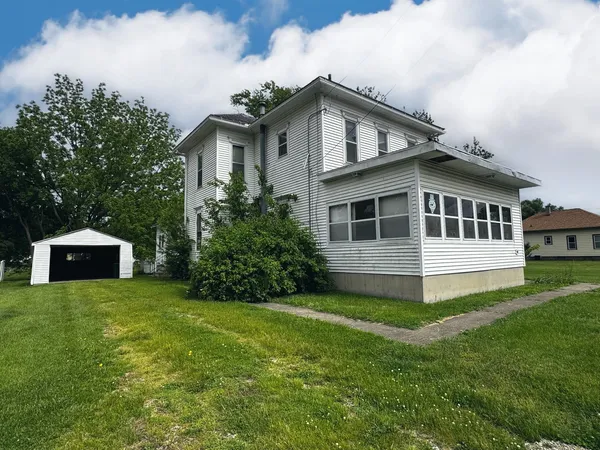 $40,000 | 927 South Vermillion Street, Streator, IL 61364