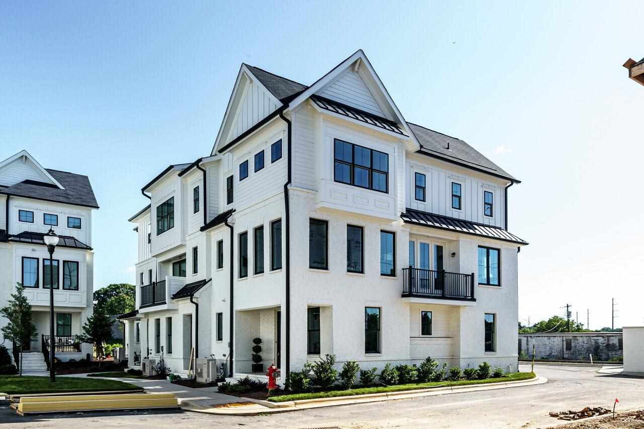 1601 Draper View Loop, Unit 101 Raleigh, NC 27608 - Photo 2 of 30 Photo 2