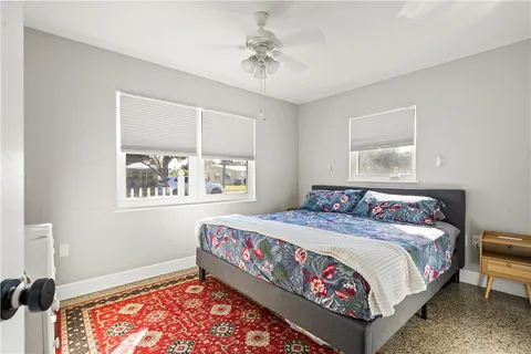 $335,000 | 1621 5th Avenue, Vero Beach, FL 32960