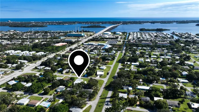 $335,000 | 1621 5th Avenue, Vero Beach, FL 32960