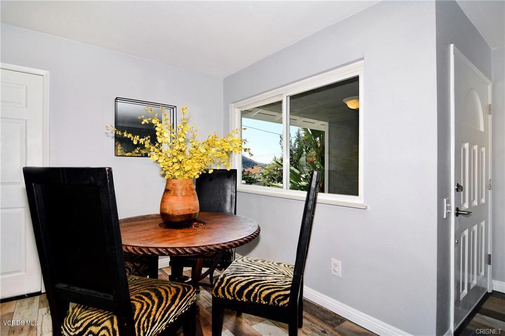 26071 Farmfield Road Calabasas, CA 91302 - Photo 7 of 30 7