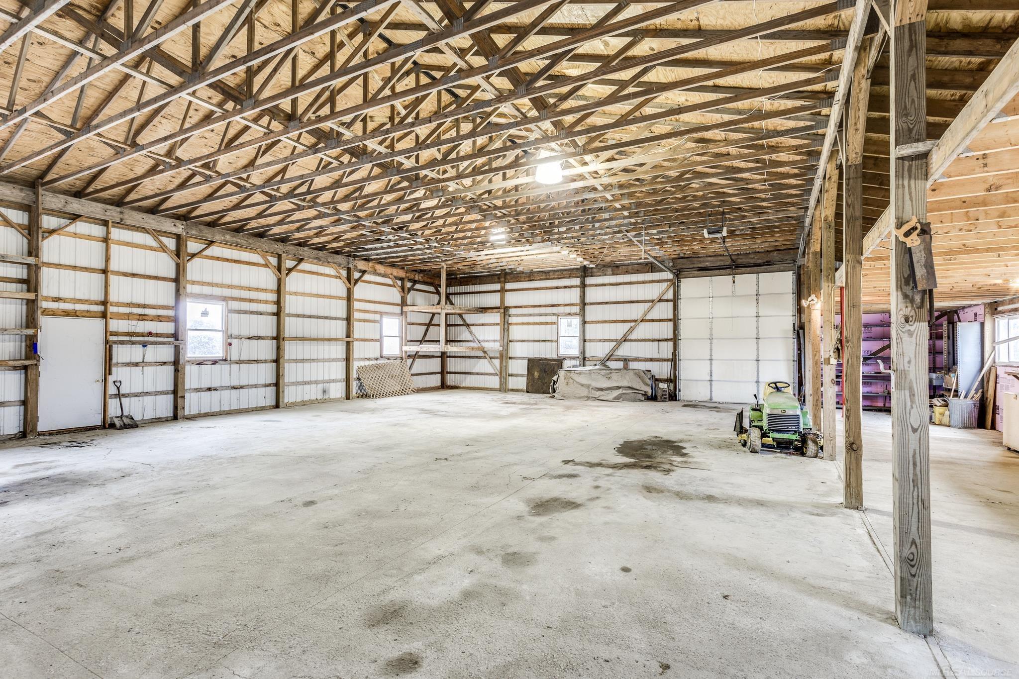 2829 Harneck Road Applegate, MI 48401 - Photo 64 of 77 50105073-63.JPG