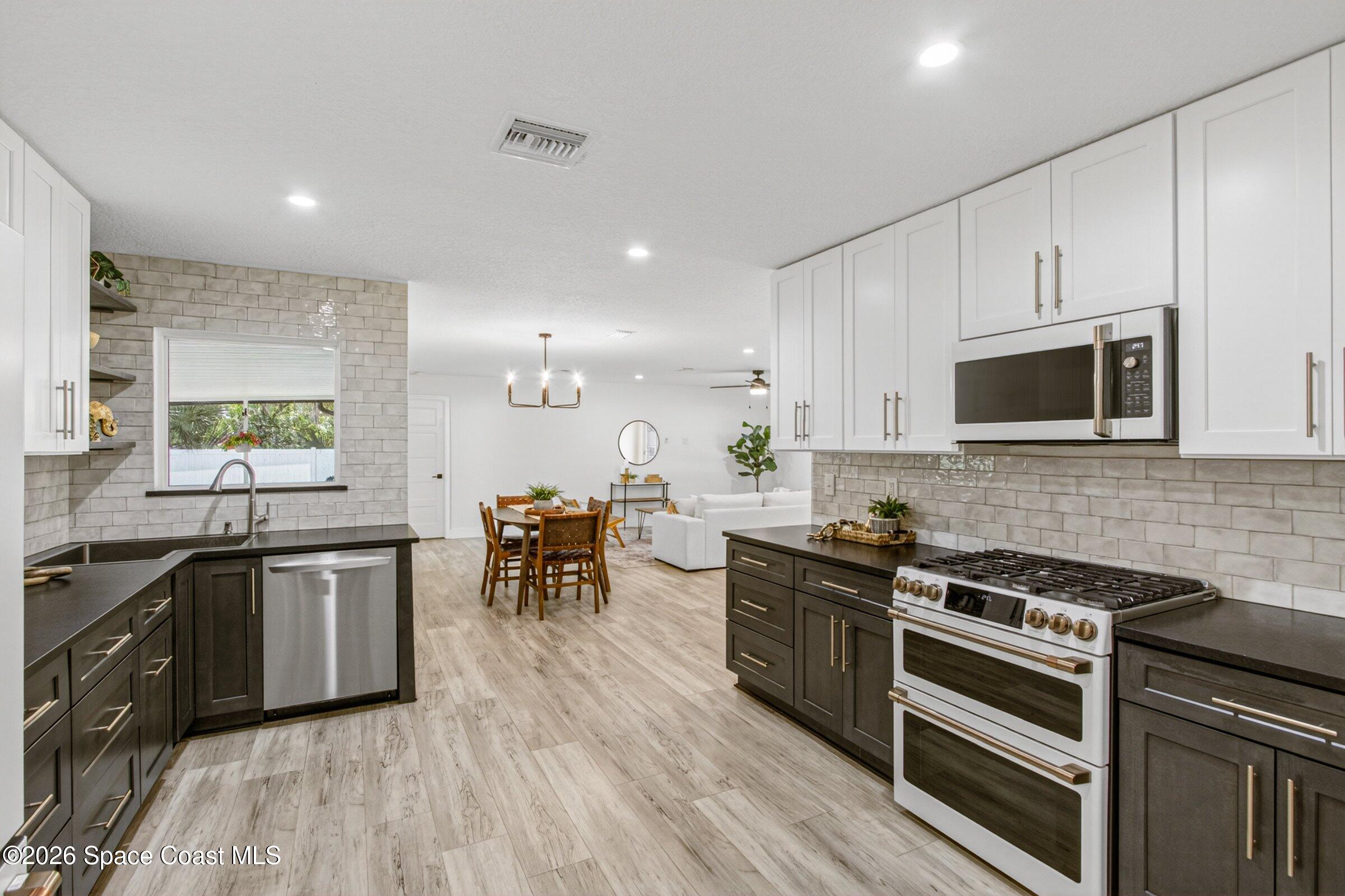 3255 Hield Road Melbourne, FL 32904 - Photo 9 of 29 43-3255-Hield-228