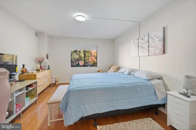 $339,900 | 15115 Interlachen Drive, Unit 3107, Silver Spring, MD 20906