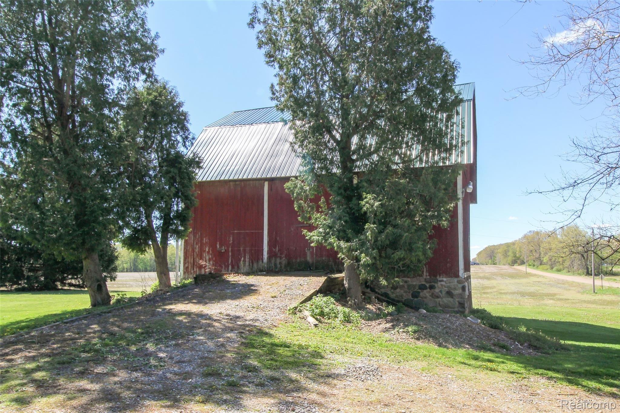 11634 Bohm Road Byron, MI 48418 - Photo 56 of 73 56.jpg