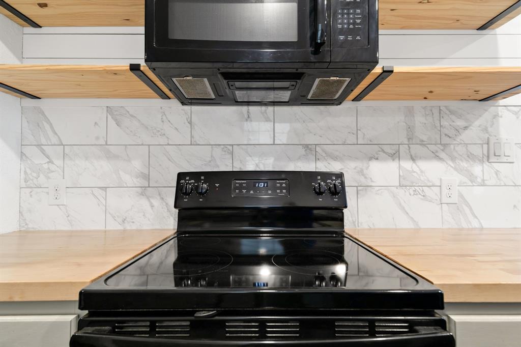 1325 Pilot Grove Road Whitewright, TX 75491 - Photo 15 of 30