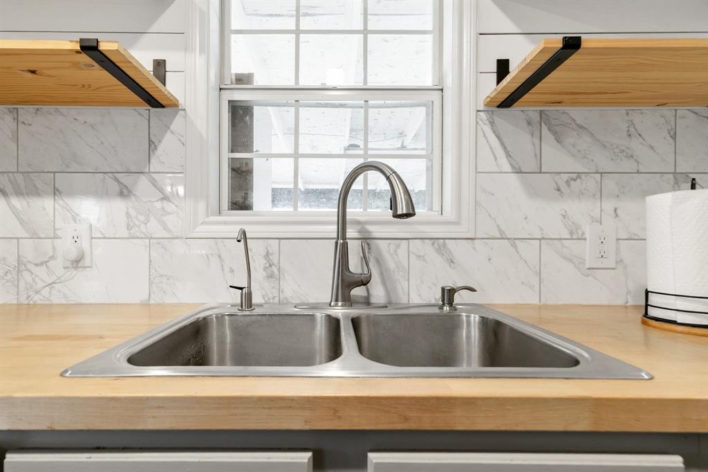 1325 Pilot Grove Road Whitewright, TX 75491 - Photo 16 of 30