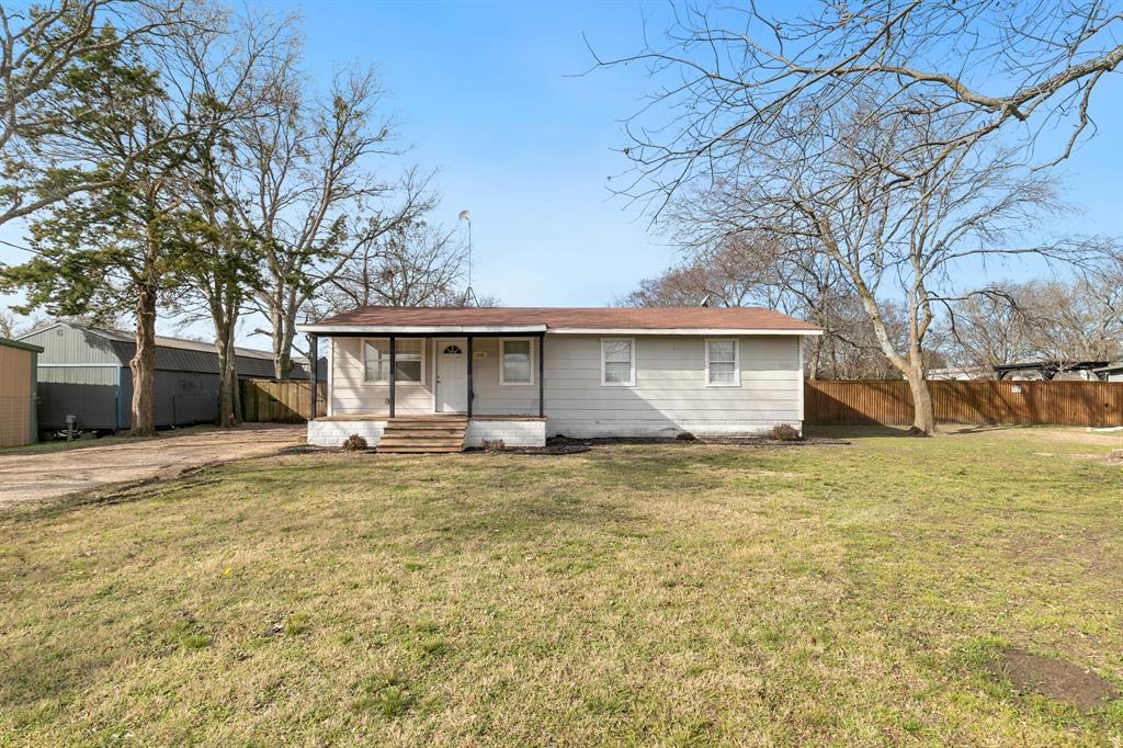 1325 Pilot Grove Road Whitewright, TX 75491 - Photo 4 of 30 Relax on the covered front porch!