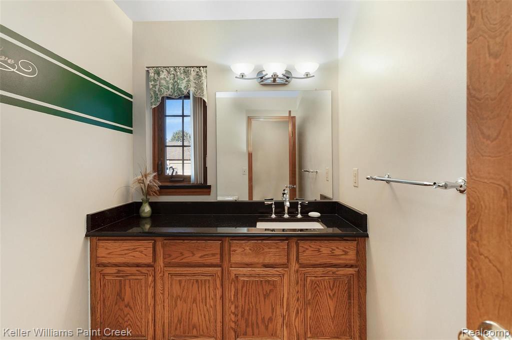 3247 Primrose Drive Rochester Hills, MI 48307 - Photo 14 of 27