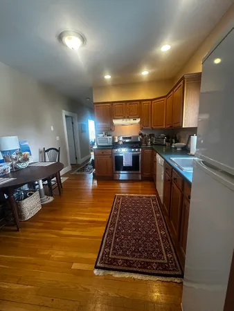 $2,000 | 98 Putnam Street, Unit 1, Quincy, MA 02169