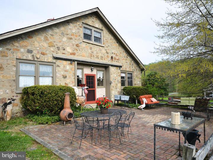 150 Krauser Road Glenmoore, PA 19343 - Photo 24 of 24 Patio
