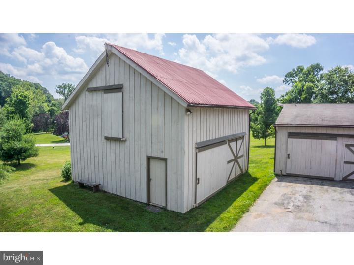150 Krauser Road Glenmoore, PA 19343 - Photo 4 of 24 Barn