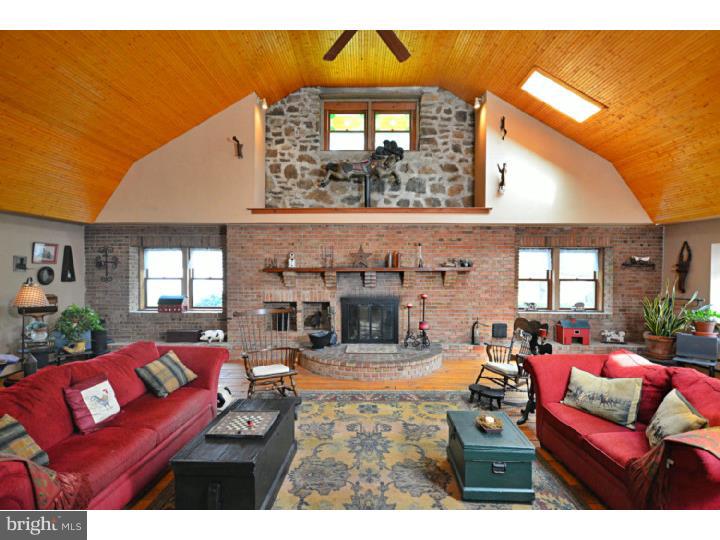 150 Krauser Road Glenmoore, PA 19343 - Photo 7 of 24 Great Room