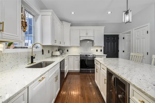 $899,900 | 15 Bourque Road, Cumberland, RI 02864