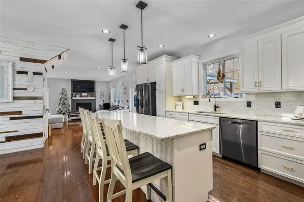 $899,900 | 15 Bourque Road, Cumberland, RI 02864