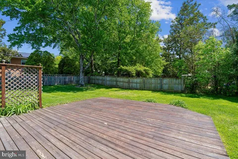 $819,000 | 4716 Sunflower Drive, Rockville, MD 20853
