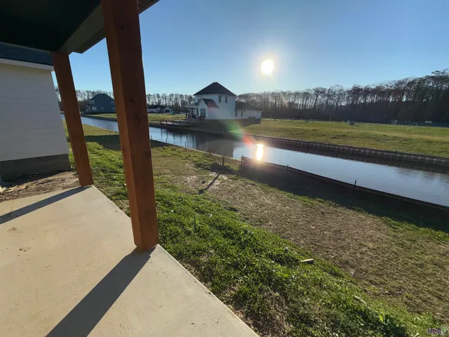 $289,000 | 12860 St Lucia Drive, Maurepas, LA 70449