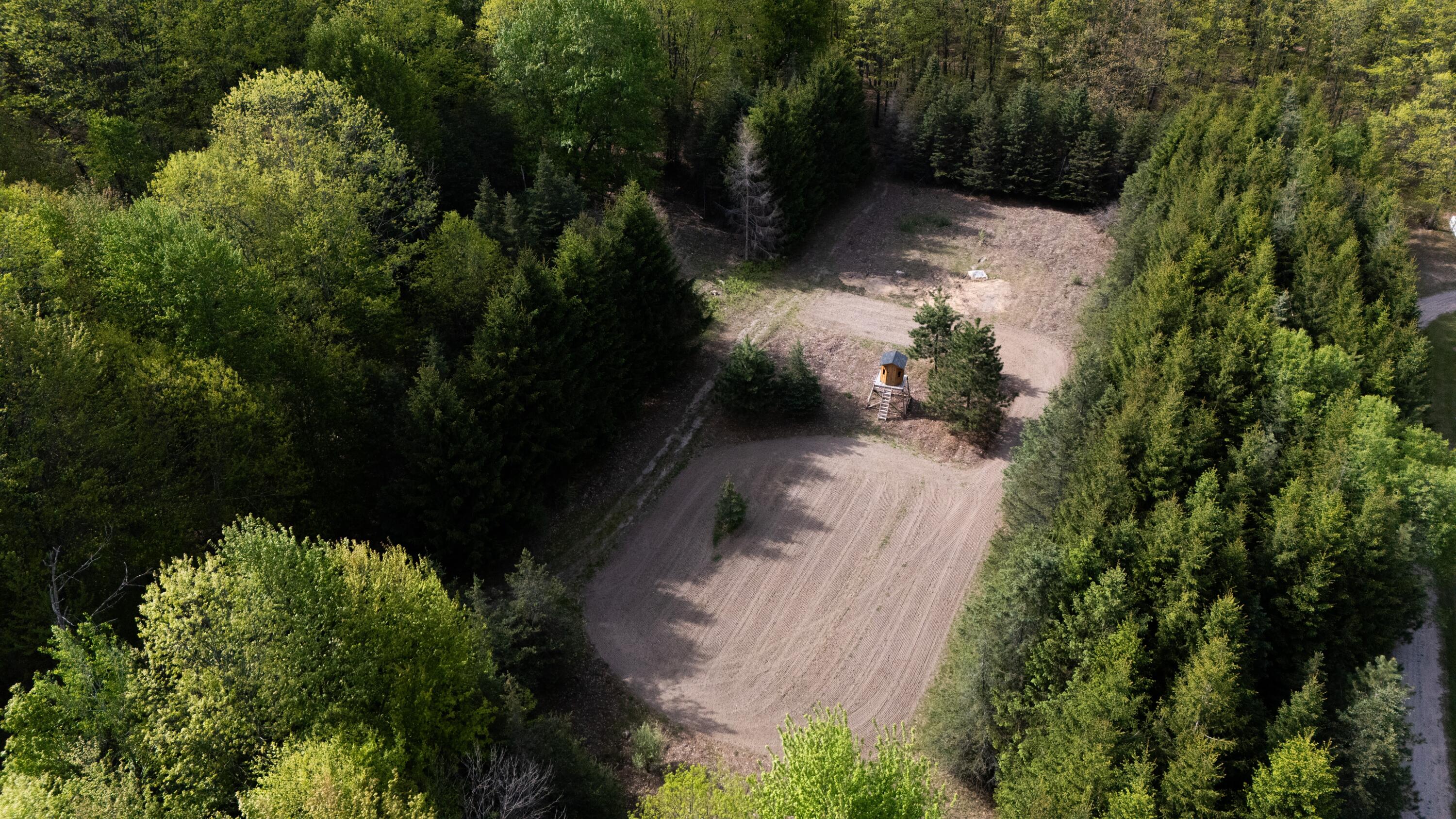 17634 Meceola Road Hersey, MI 49639 - Photo 62 of 68 deer blind