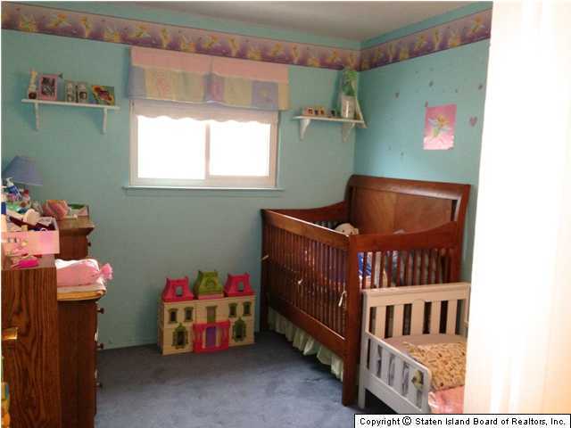 37 Middle Loop Road Staten Island, NY 10308 - Photo 12 of 20 Additional Photo