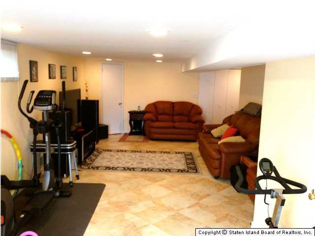 37 Middle Loop Road Staten Island, NY 10308 - Photo 16 of 20 Additional Photo
