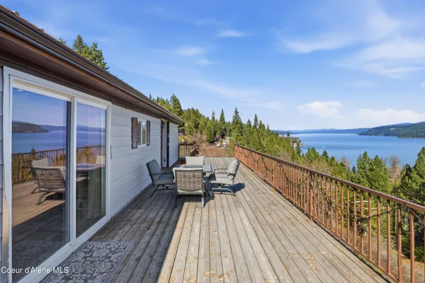 $449,999 | 23160 South Madrona Loop, Worley, ID 83876